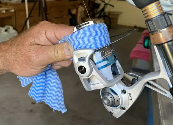 How To Clean and Oil A Reel (inc Saltwater), Fishing Reel Maintenance