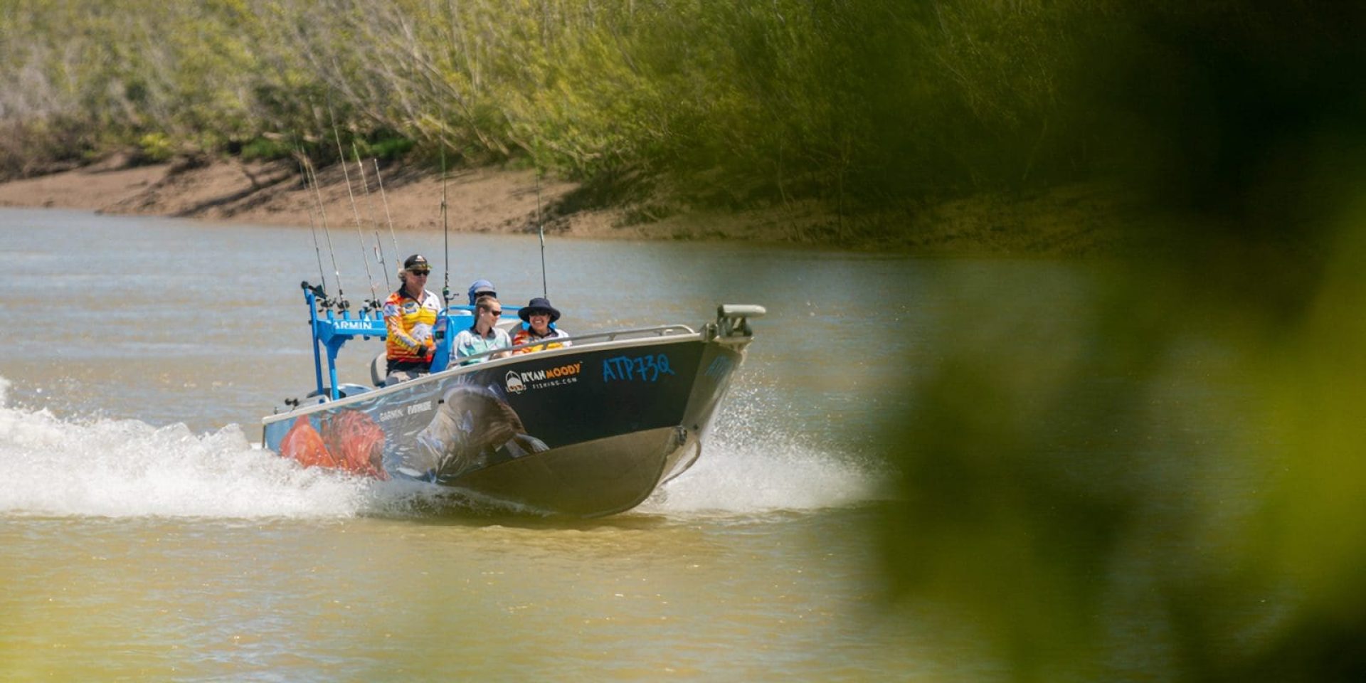 preparing-for-boat-adventure